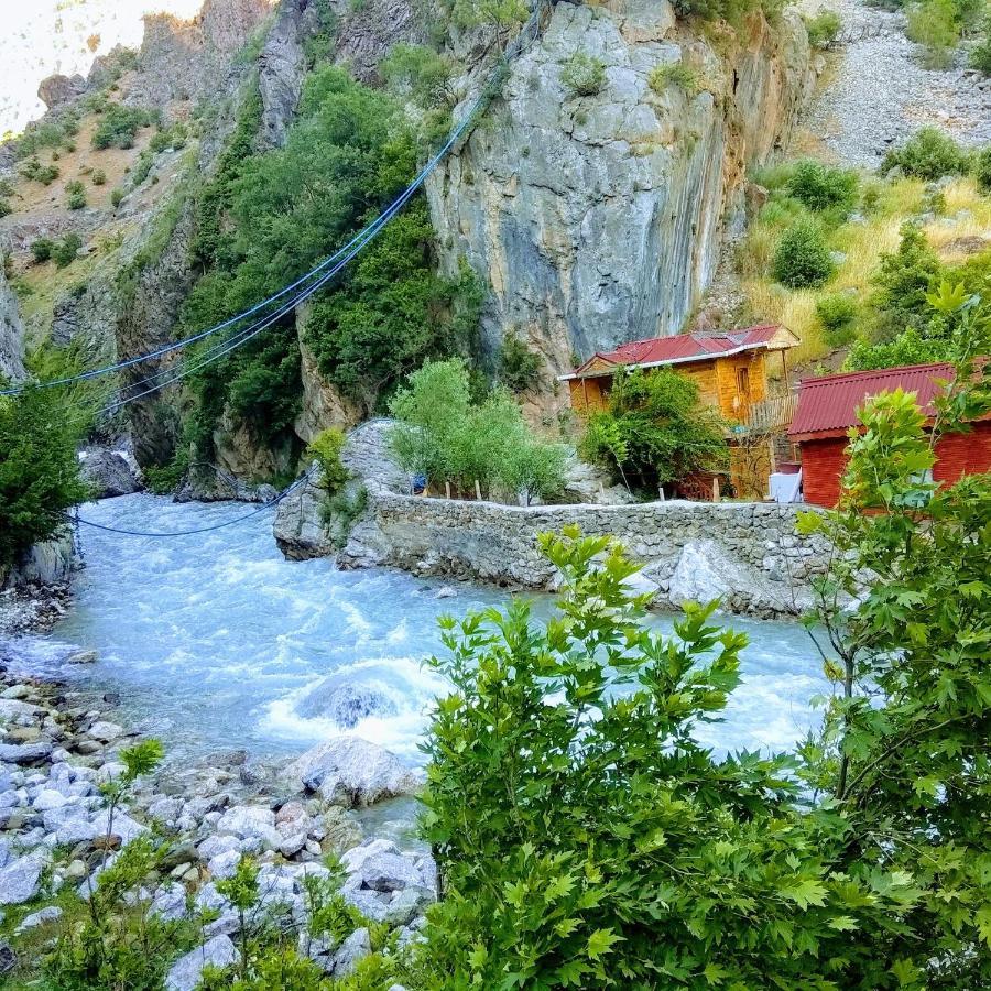 Kapuzbasi Selalesi Bastuerk Dinlenme Tesisleri Ξενοδοχείο Büyükçakır Εξωτερικό φωτογραφία