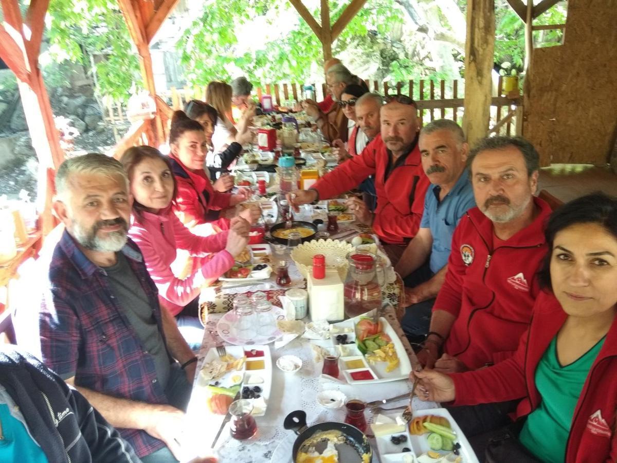 Kapuzbasi Selalesi Bastuerk Dinlenme Tesisleri Ξενοδοχείο Büyükçakır Εξωτερικό φωτογραφία