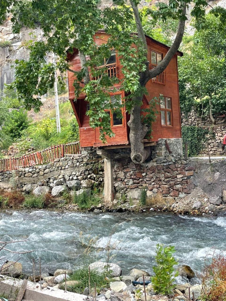 Kapuzbasi Selalesi Bastuerk Dinlenme Tesisleri Ξενοδοχείο Büyükçakır Εξωτερικό φωτογραφία